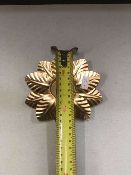 Metal Flower Shaped Tea Light Holder