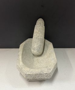Aattukal / Stone Grinder