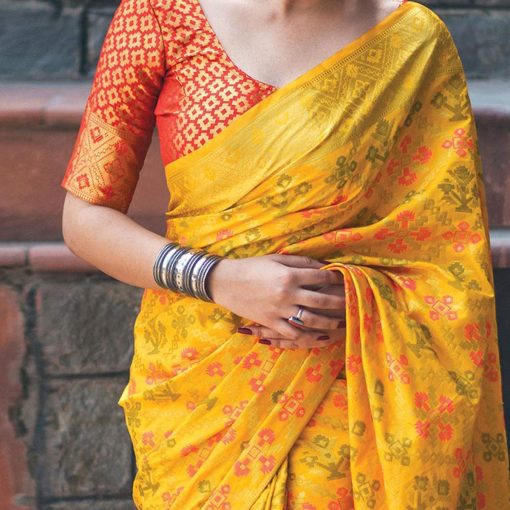 Women'S Banarasi Silk Patola Saree With Blouse Piece - Yellow WomenS Banarasi Silk Patola Saree With Blouse Piece - Yellow