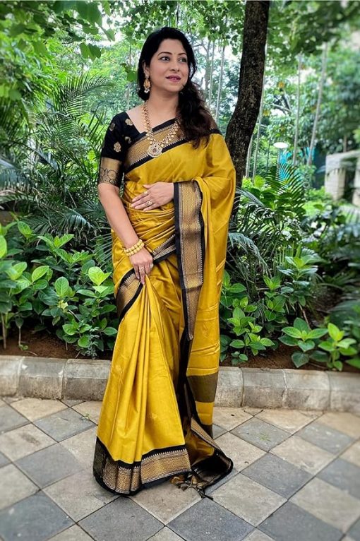 Women's Yellow Kanjivaram Soft Lichi Silk Saree With Blouse Piece Women's Yellow Kanjivaram Soft Lichi Silk Saree With Blouse Piece