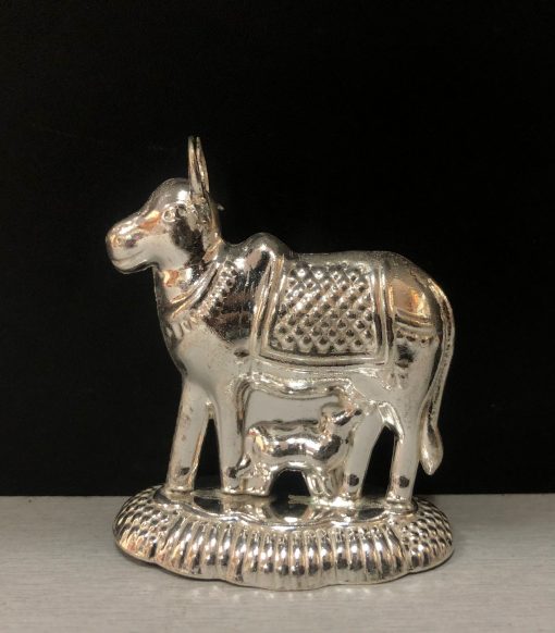 Lord Krishna'S Kamdhenu Cow With Calf German Silver Showpiece Lord Krishna'S Kamdhenu Cow With Calf German Silver Showpiece