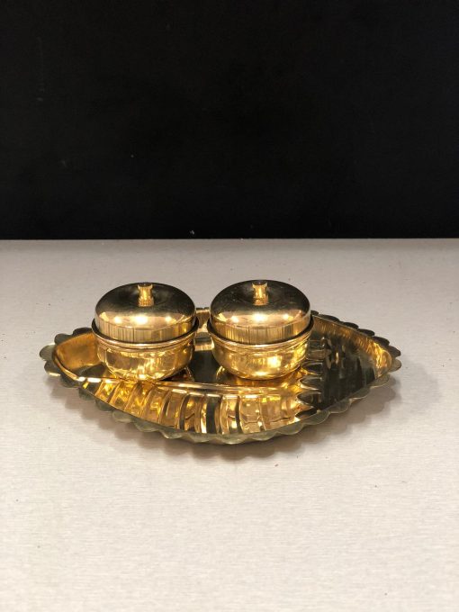 Brass Kum Kum Box set in a attached plate / Return Gifts Brass Kum Kum Box set in a attached plate / Return Gifts