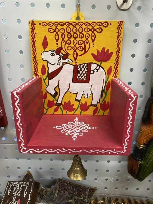 Wood rangoli design stand - yellow and red single piece