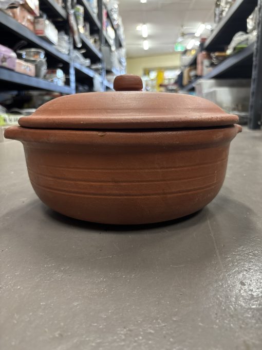 Handmade Earthen Flate Base Clay Pot with lid 4L