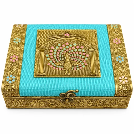 Peacock Embroidered Jewellery Storage Box – 22 × 17 × 7 cm Closed turquoise peacock embroidered jewellery box with gold detailing